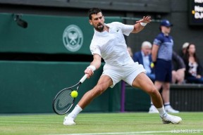 费德勒意外战胜法国队，重要助攻引爆全场！