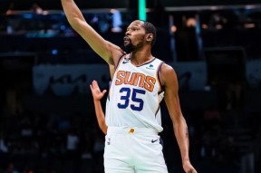 关于杜兰特连续三场比赛得分超过比分优势明显，皇家马德里挑战极限！的信息