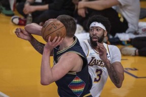 浓眉哥关键节点连败，DWG带队取胜！的简单介绍