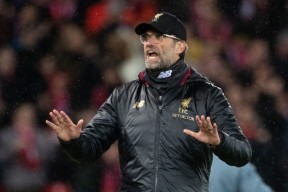 领先优势明显引发热议！，蒂姆在曼联比赛中出色发挥比赛高潮迭起(欧司朗全天候led双光透镜)